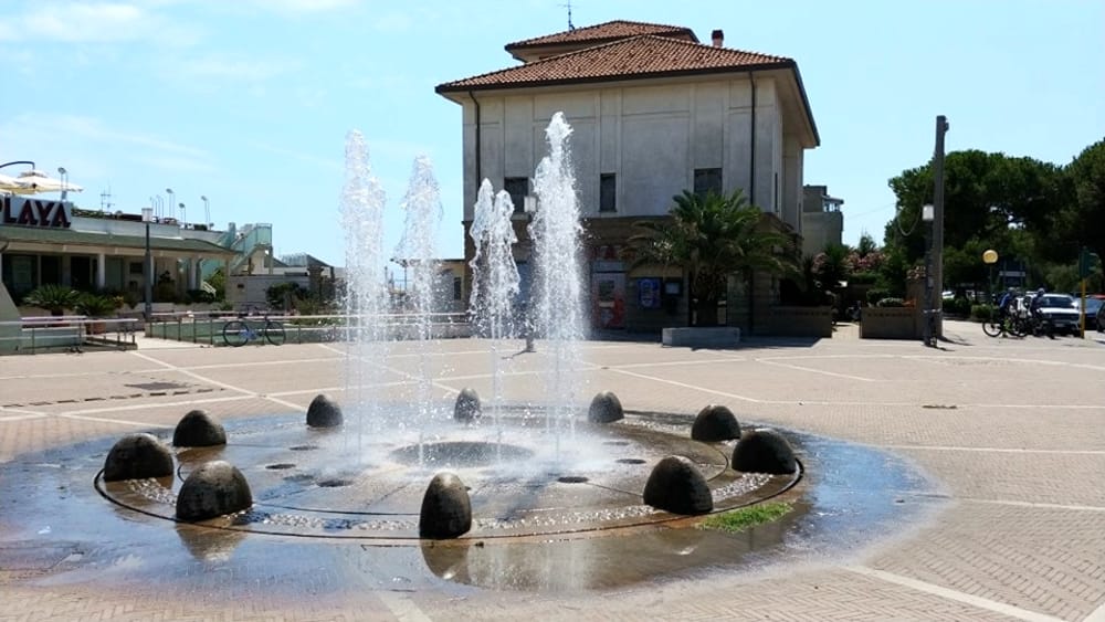 Piazza Le Laudi